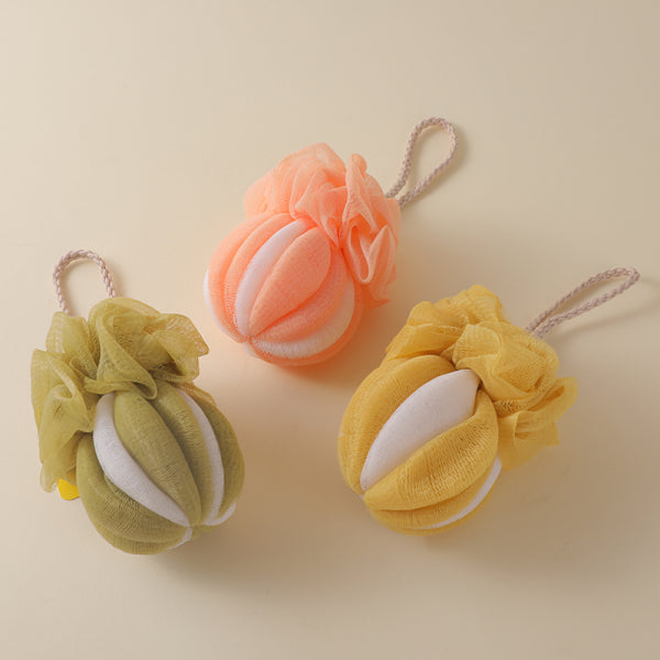 Flower shaped bath sponge