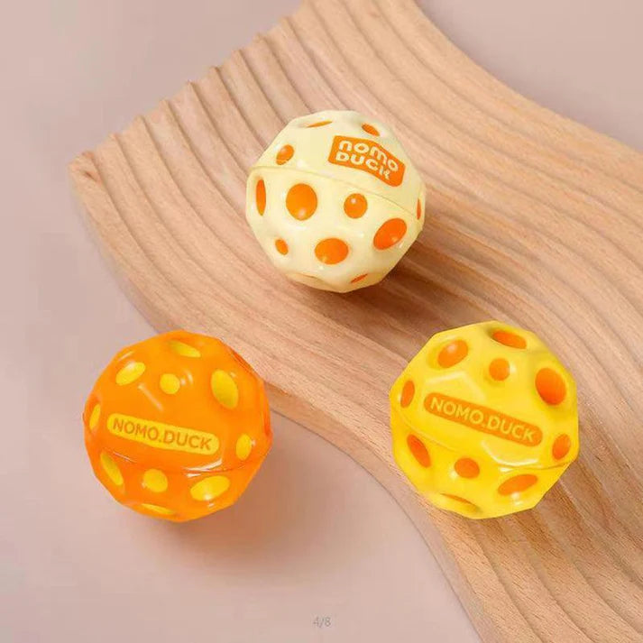 Why Yoyoso’s Moon Ball is the Best Toy for Play and Relaxation